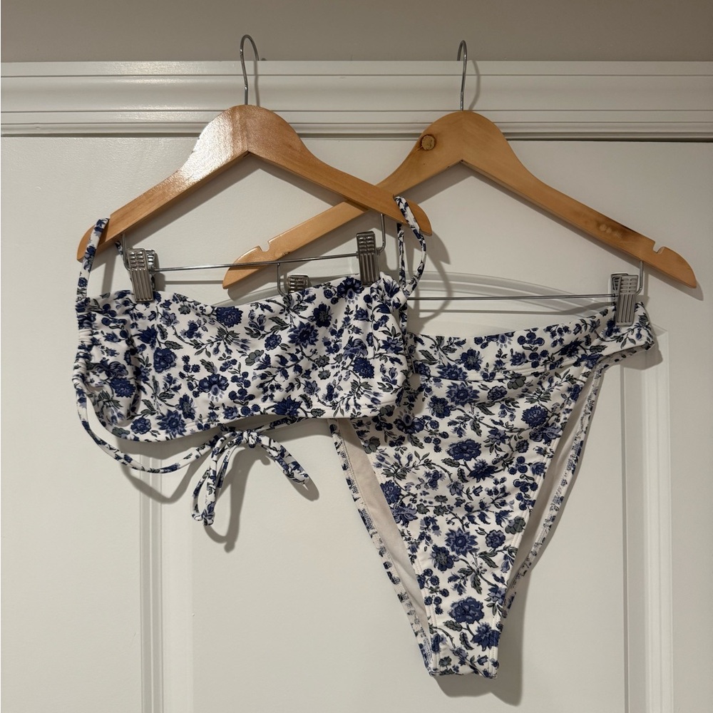 Abercrombie Bikini + Matching Sarong